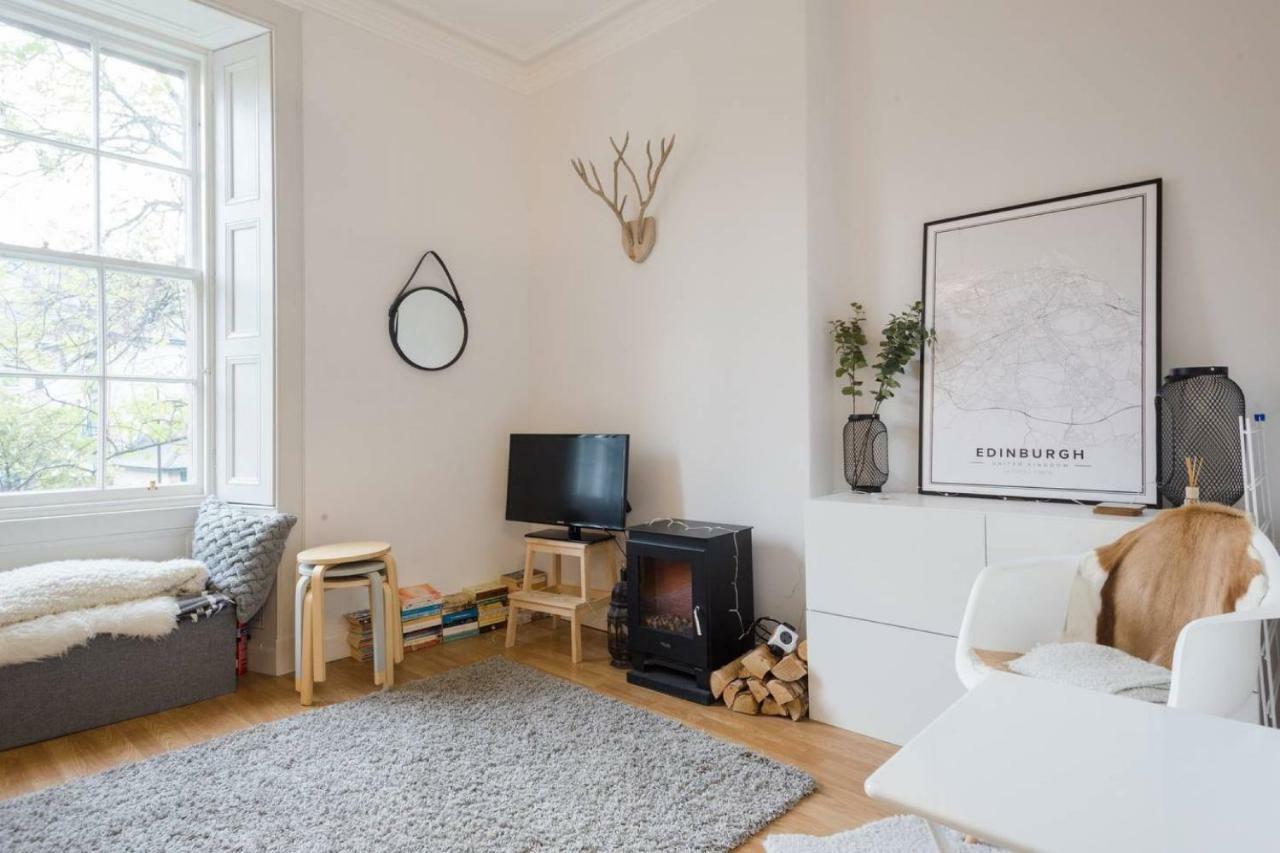 Apartment Henderson Row - Cosy New Town Apt 10 Minutes Walk From Princes St Edinburgh